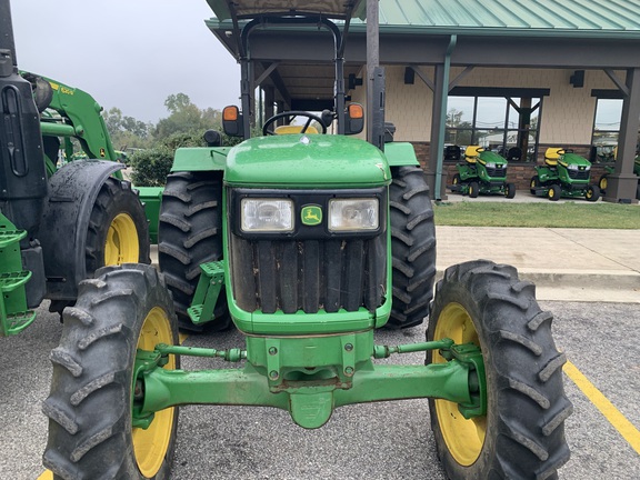 2014 John Deere 5055E Photo 4