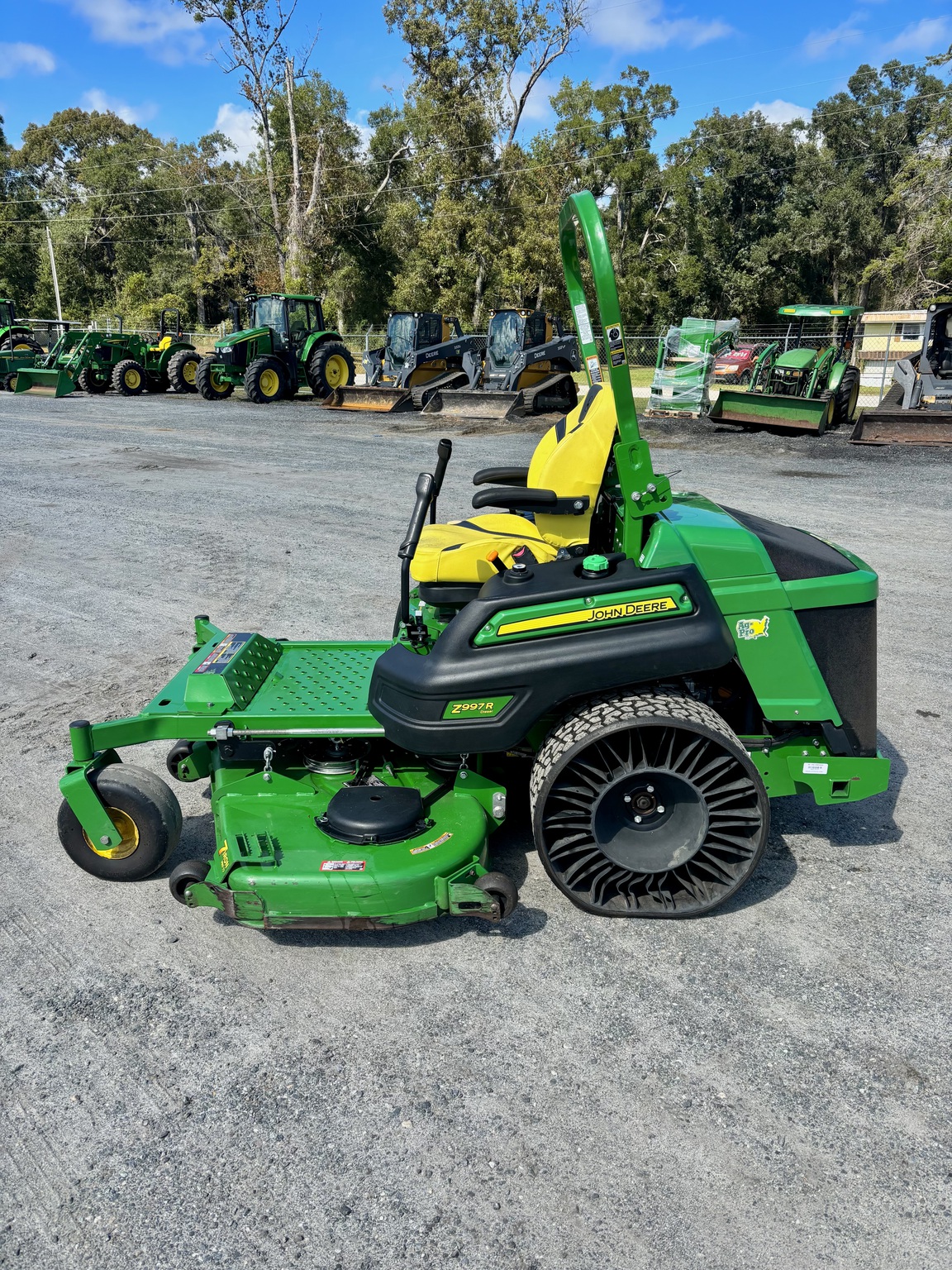 2021 John Deere Z997R Image 2