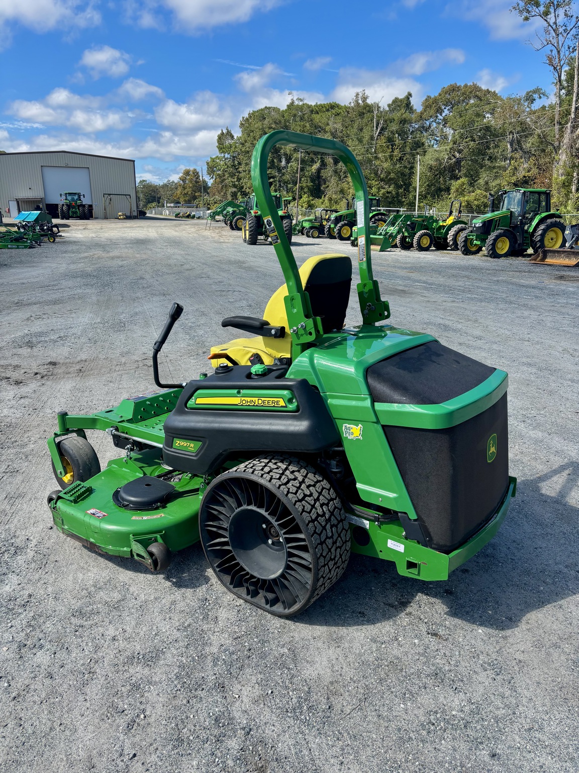 2021 John Deere Z997R Image 3
