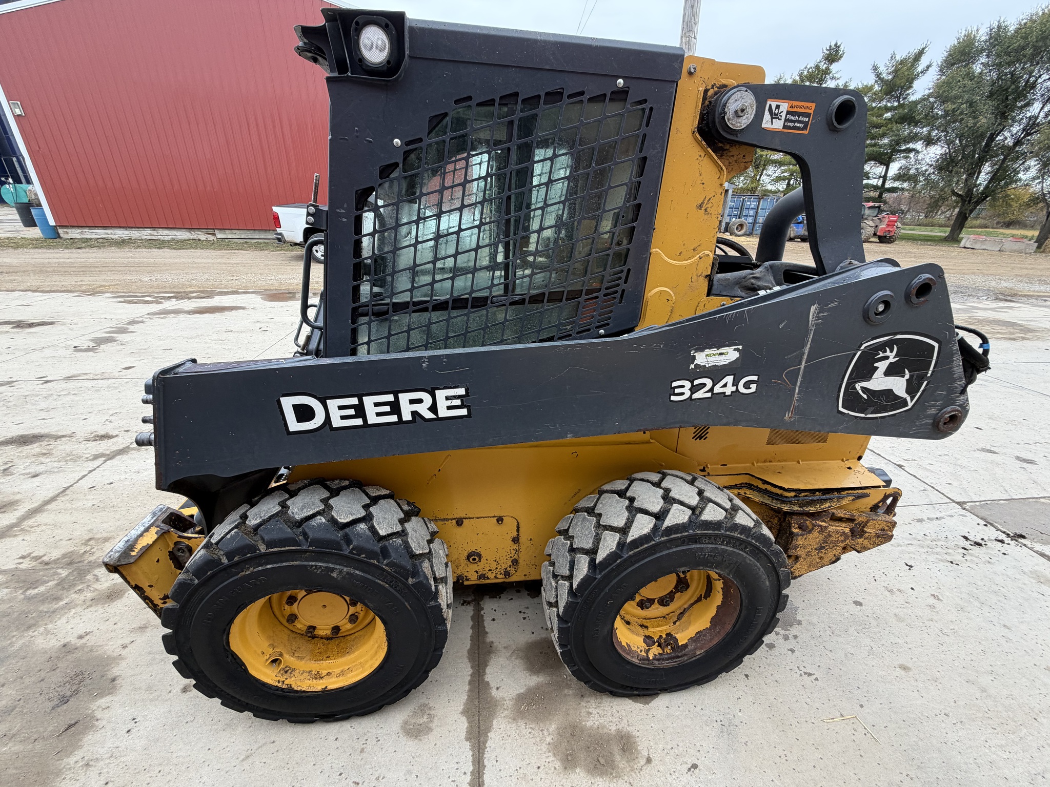 2020 John Deere 324G Image 5