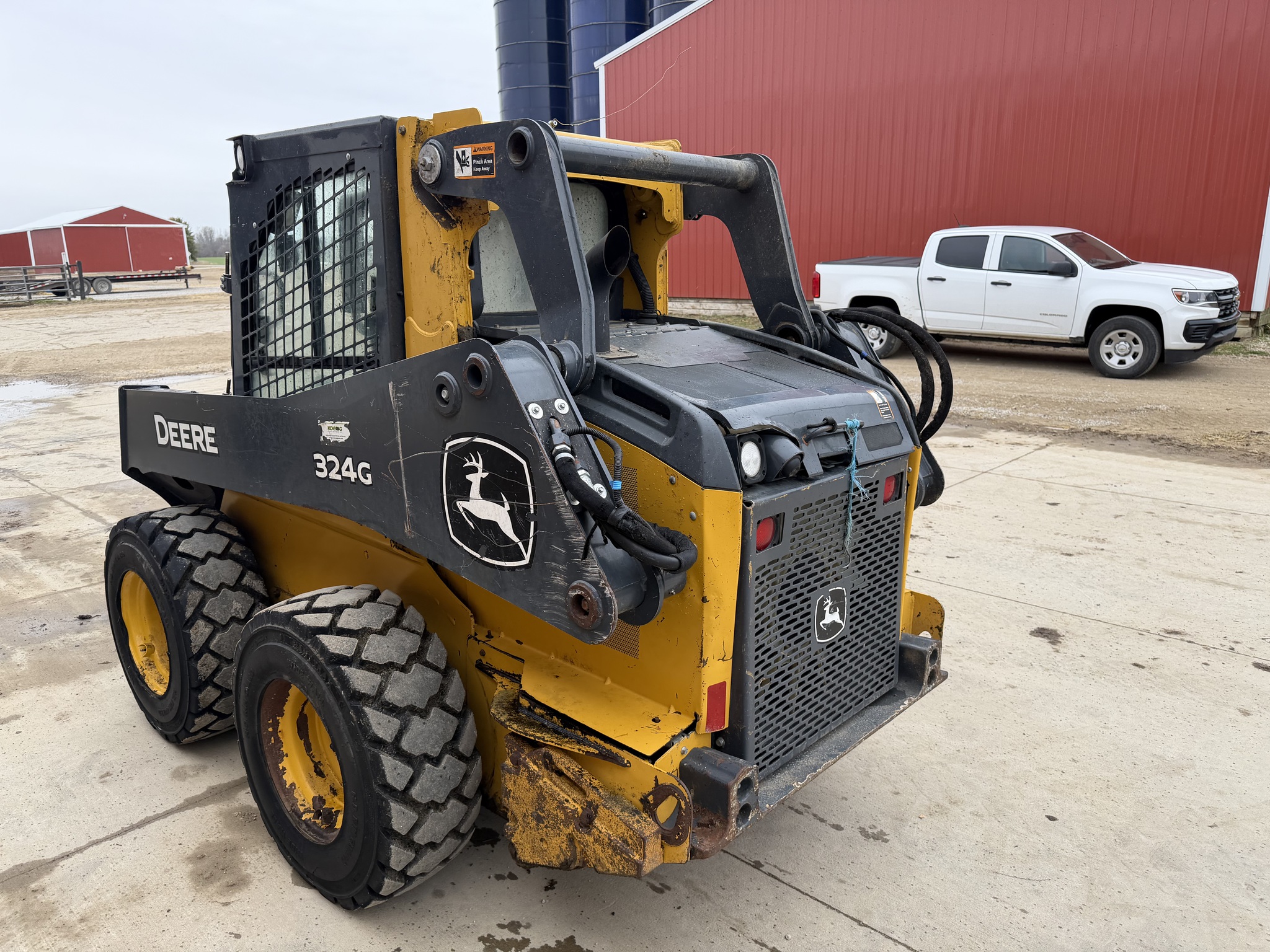 2020 John Deere 324G Image 6