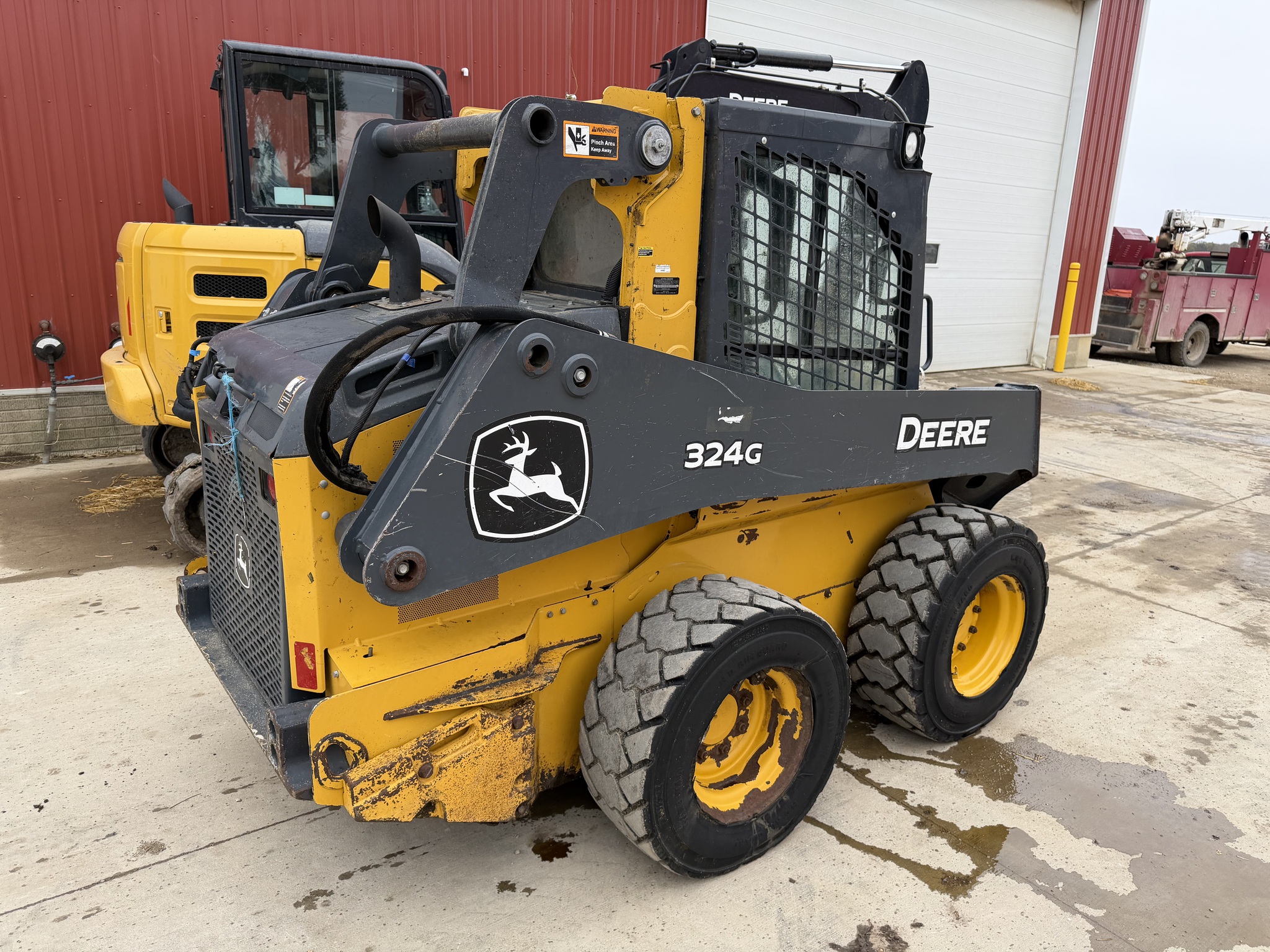 2020 John Deere 324G Image 8