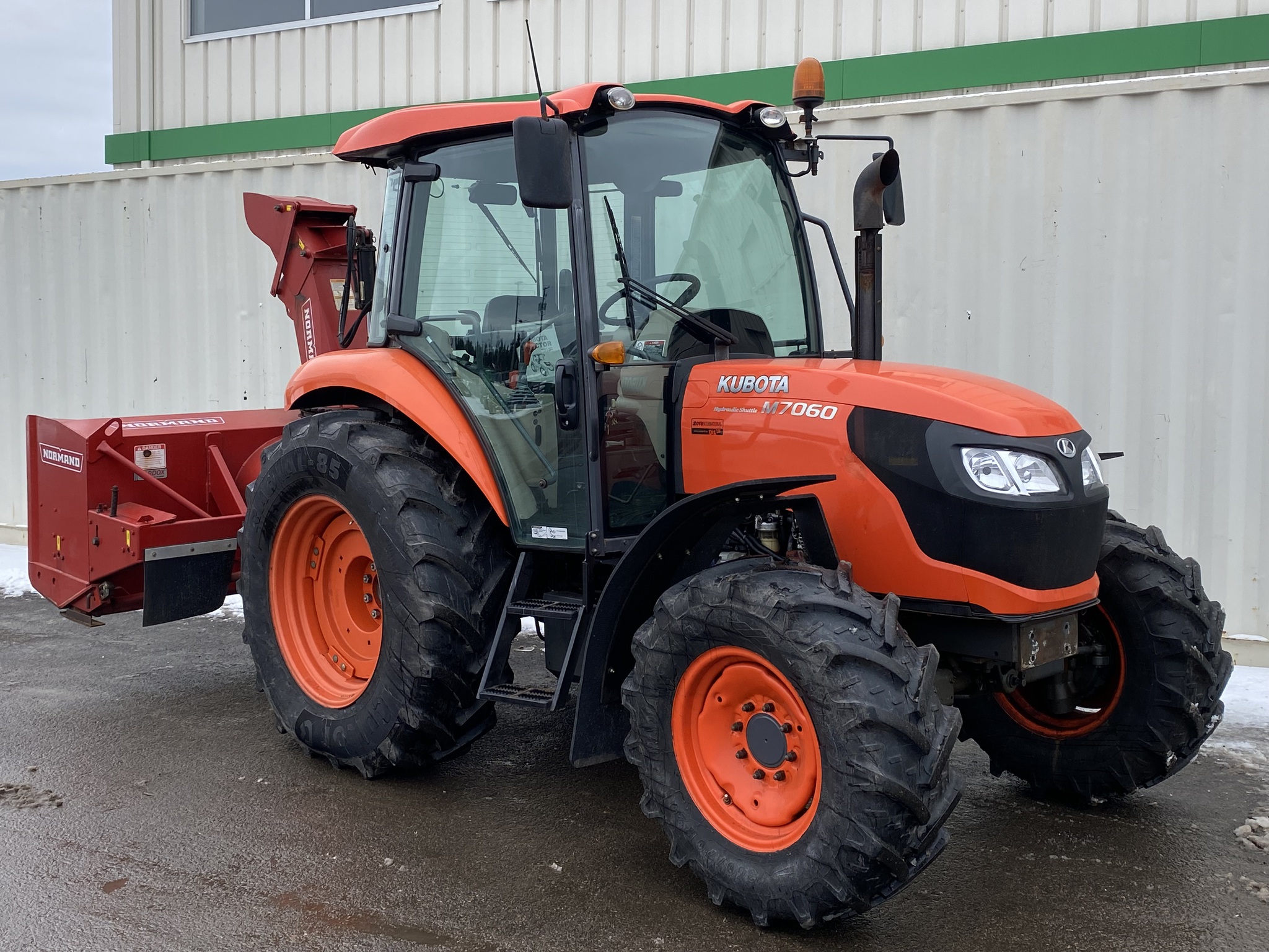2016 Kubota M7060 Image 5