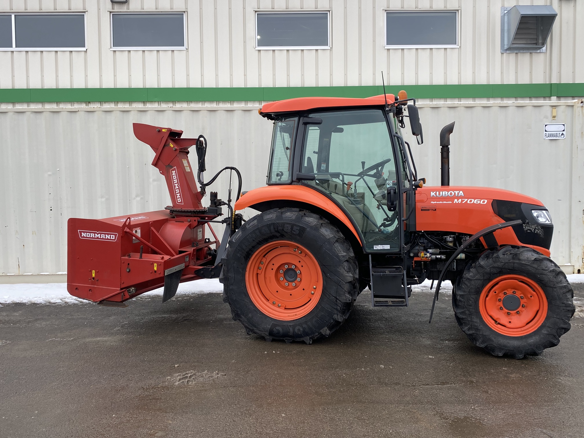 2016 Kubota M7060 Image 3