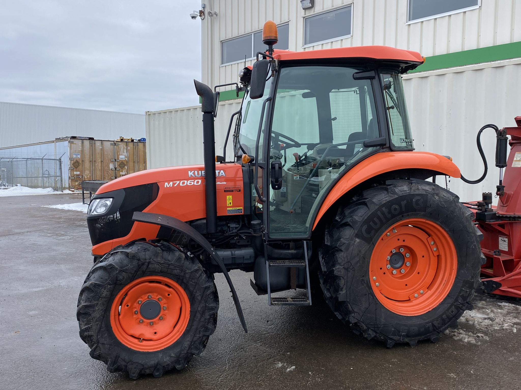 2016 Kubota M7060 Image 2