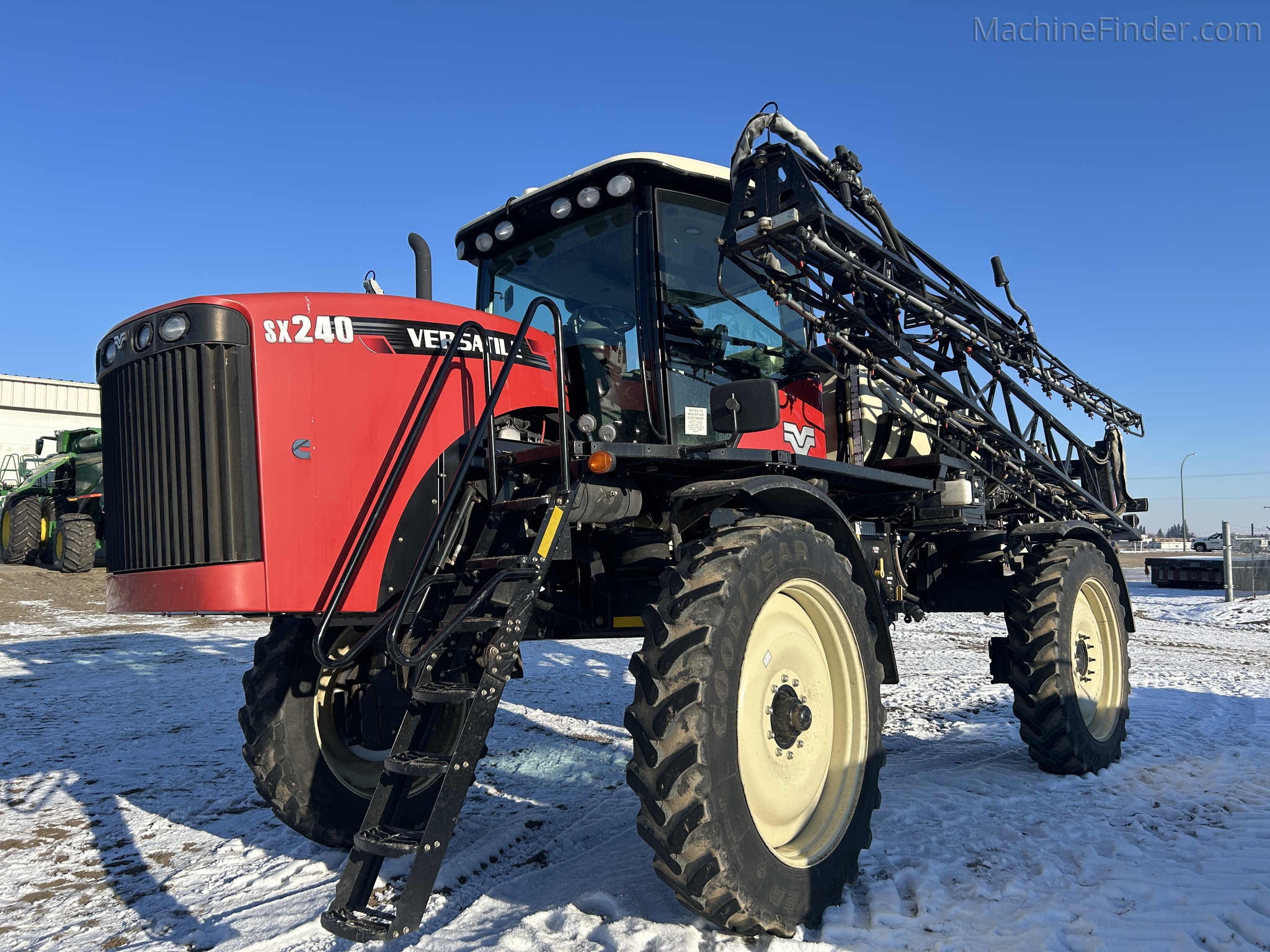 2014 Versatile SX240 | Self-Propelled Sprayers | MachineFinder