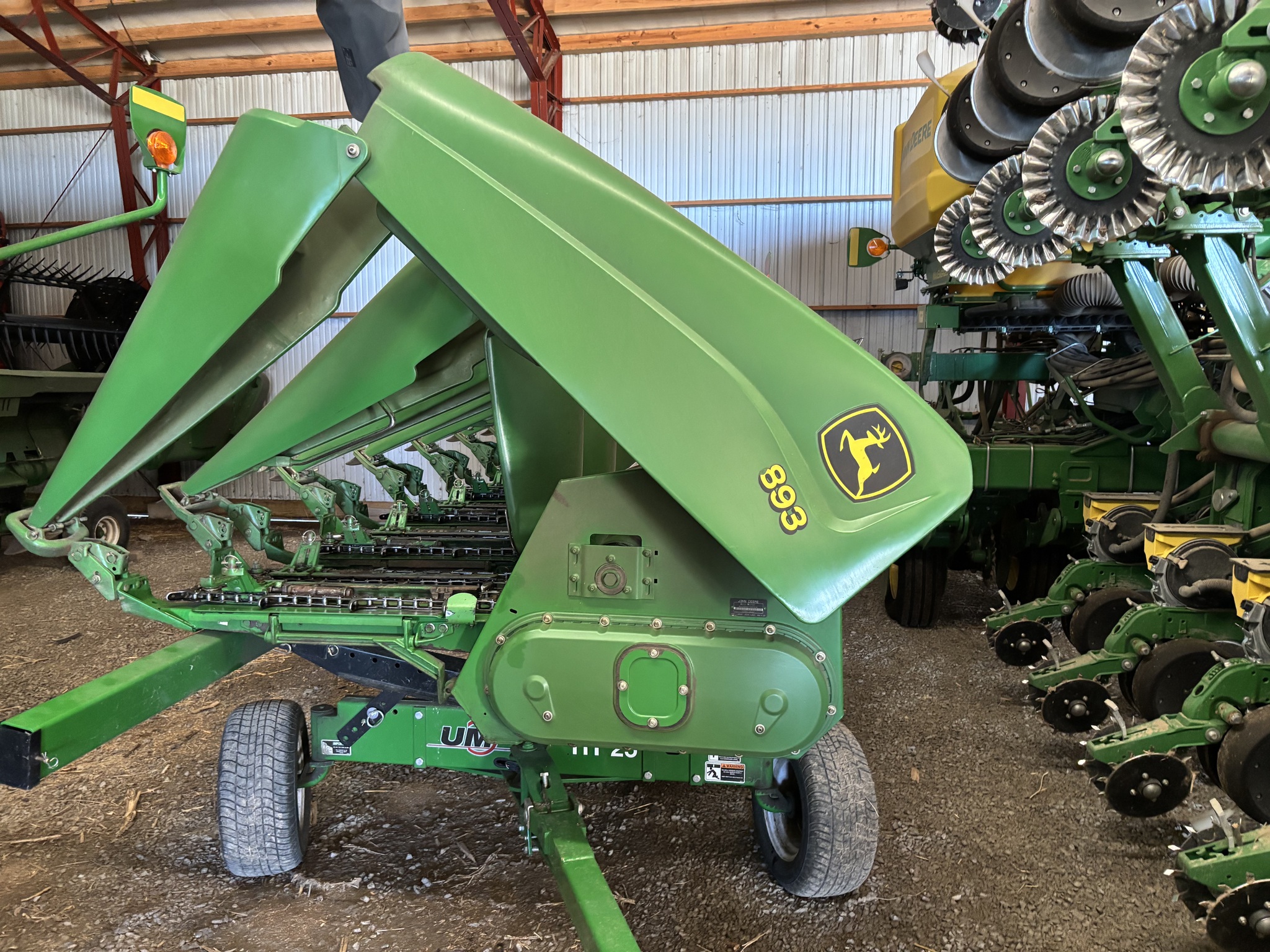 Used 2004 John Deere 893 Corn and Row Crop headers at Koenig Equipment in Anna, OH - PhotoXL0