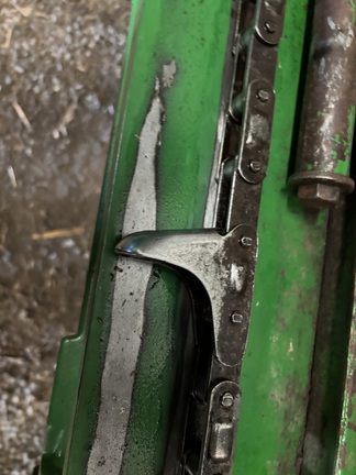 Used 2004 John Deere 893 Corn and Row Crop headers at Koenig Equipment in Anna, OH - Photo6