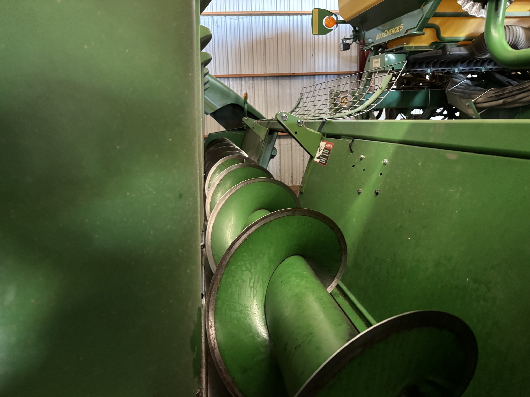 Used 2004 John Deere 893 Corn and Row Crop headers at Koenig Equipment in Anna, OH - PhotoXL9