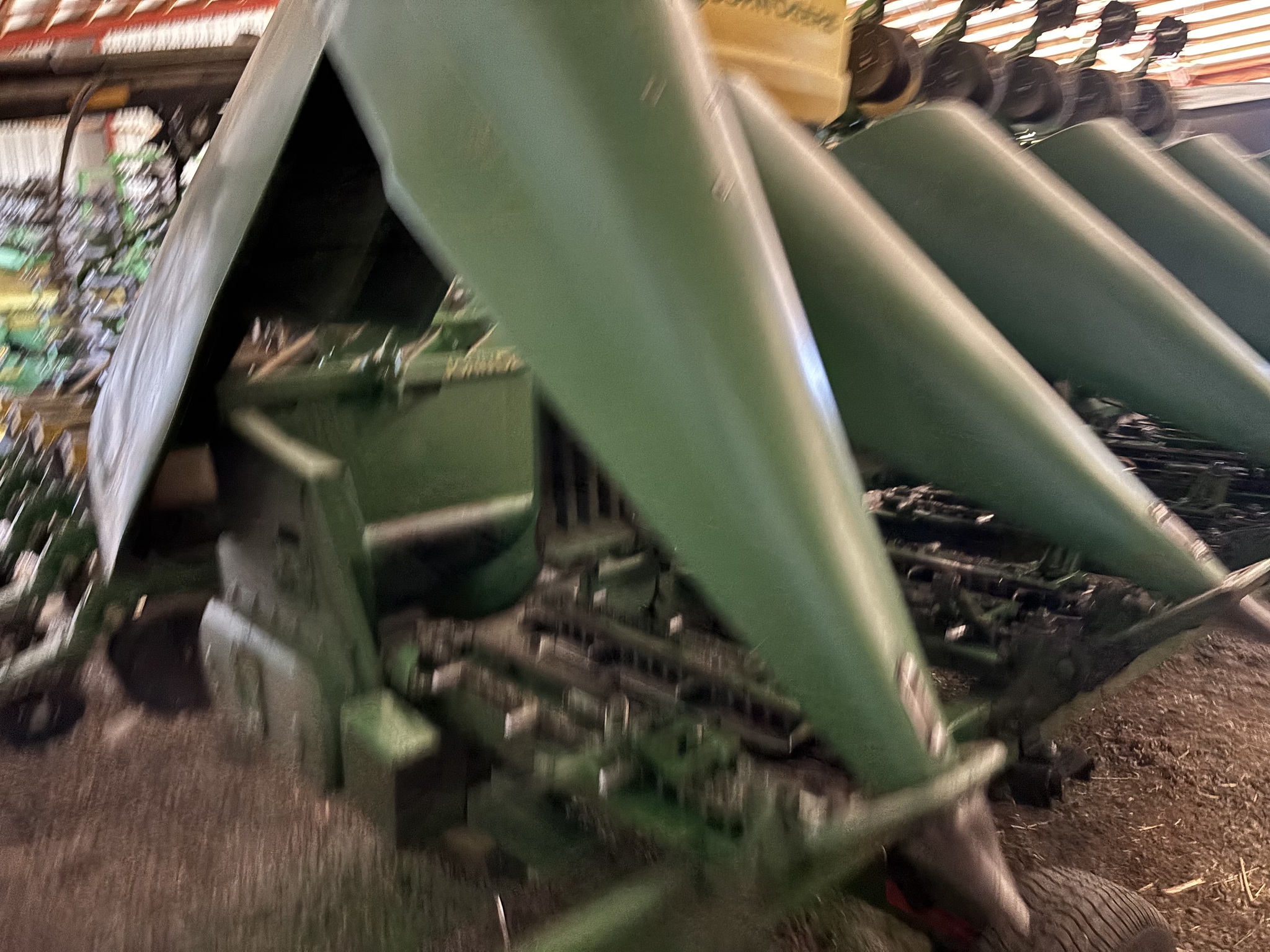 Used 2004 John Deere 893 Corn and Row Crop headers at Koenig Equipment in Anna, OH - PhotoXL3