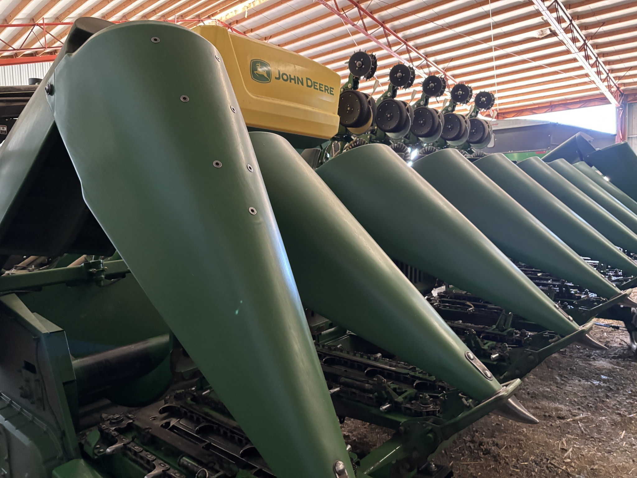 Used 2004 John Deere 893 Corn and Row Crop headers at Koenig Equipment in Anna, OH - PhotoXL2