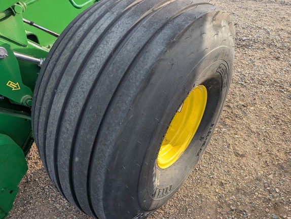 2025 John Deere 561M - Photo5