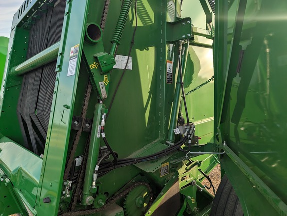 2025 John Deere 561M - Photo8