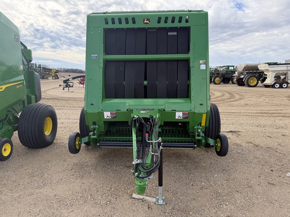 2025 John Deere 561M - Photo7