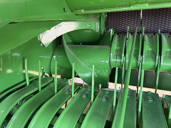 2025 John Deere 561M - Photo21