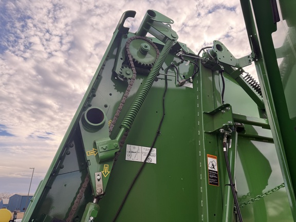 2025 John Deere 561M - Photo26