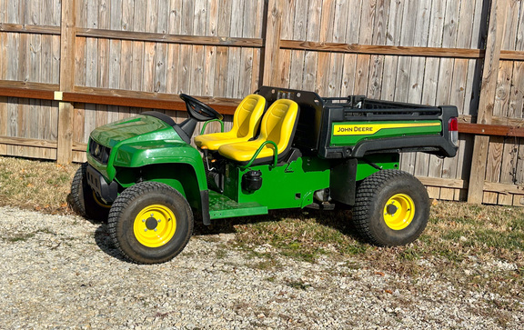 2024 John-Deere TX 4X2