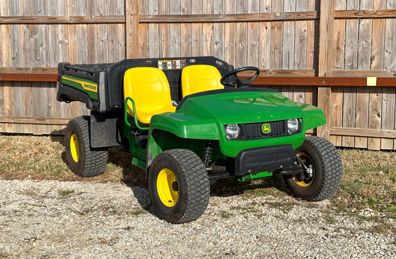 2024 John-Deere TX 4X2