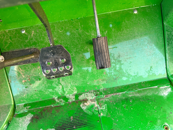 2024 John-Deere TX 4X2