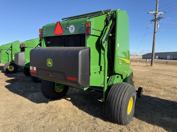 2024 John Deere 561R - Photo3
