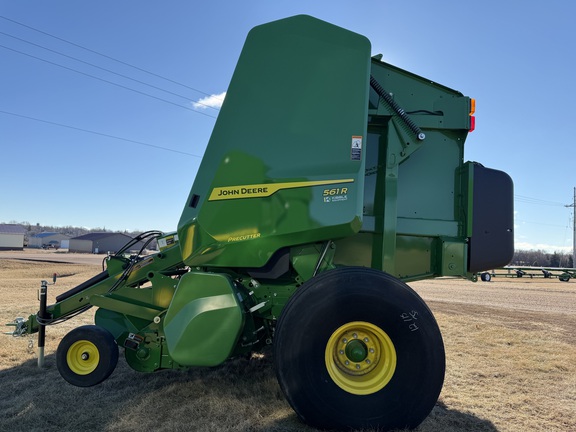 2024 John Deere 561R - Photo6