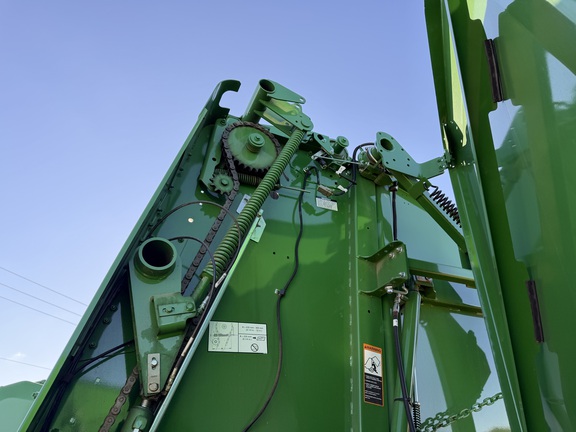 2024 John Deere 561R - Photo29