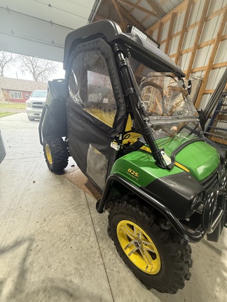  John Deere XUV 825i
