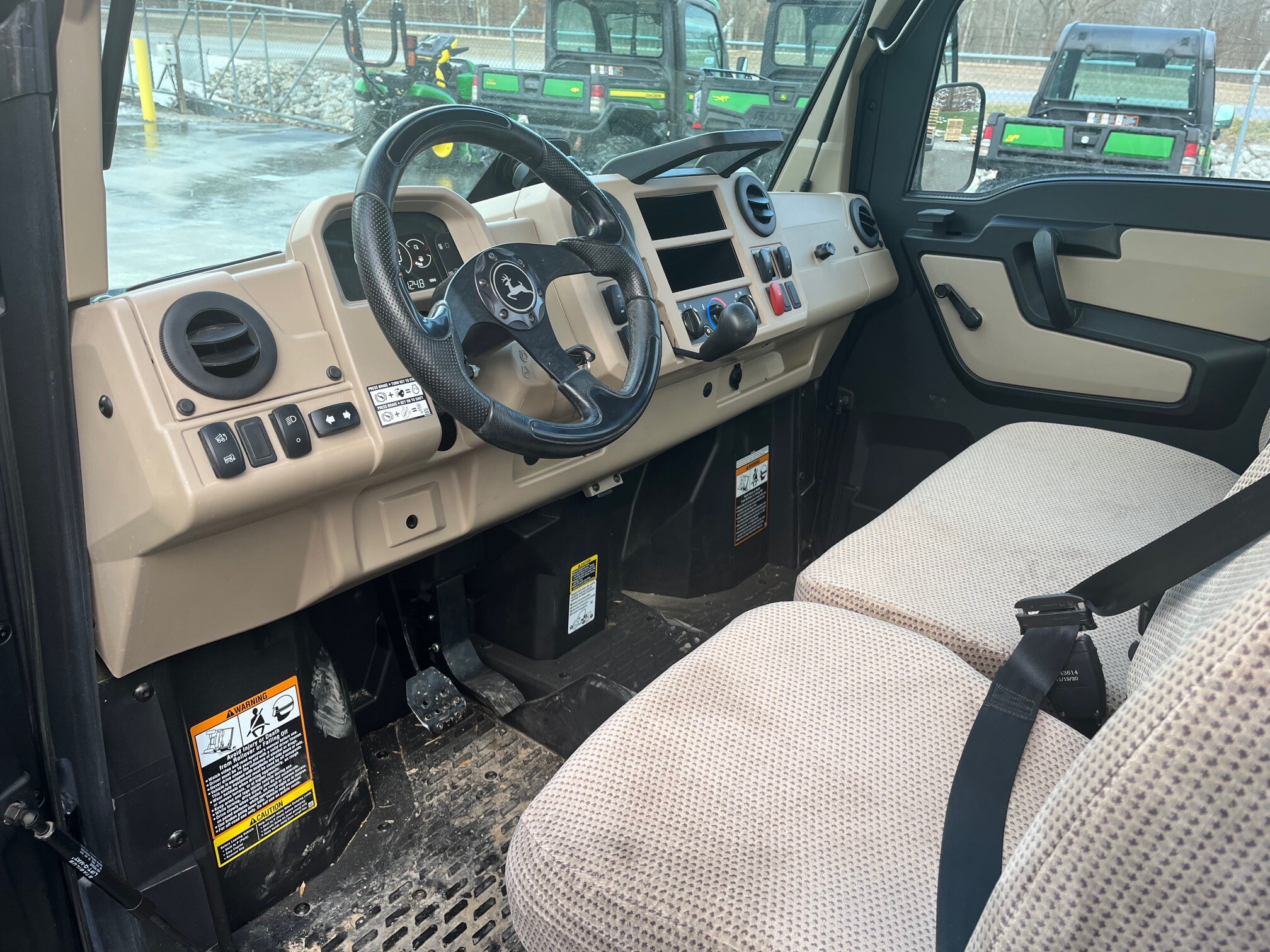 2021 John Deere XUV 835R Image 7