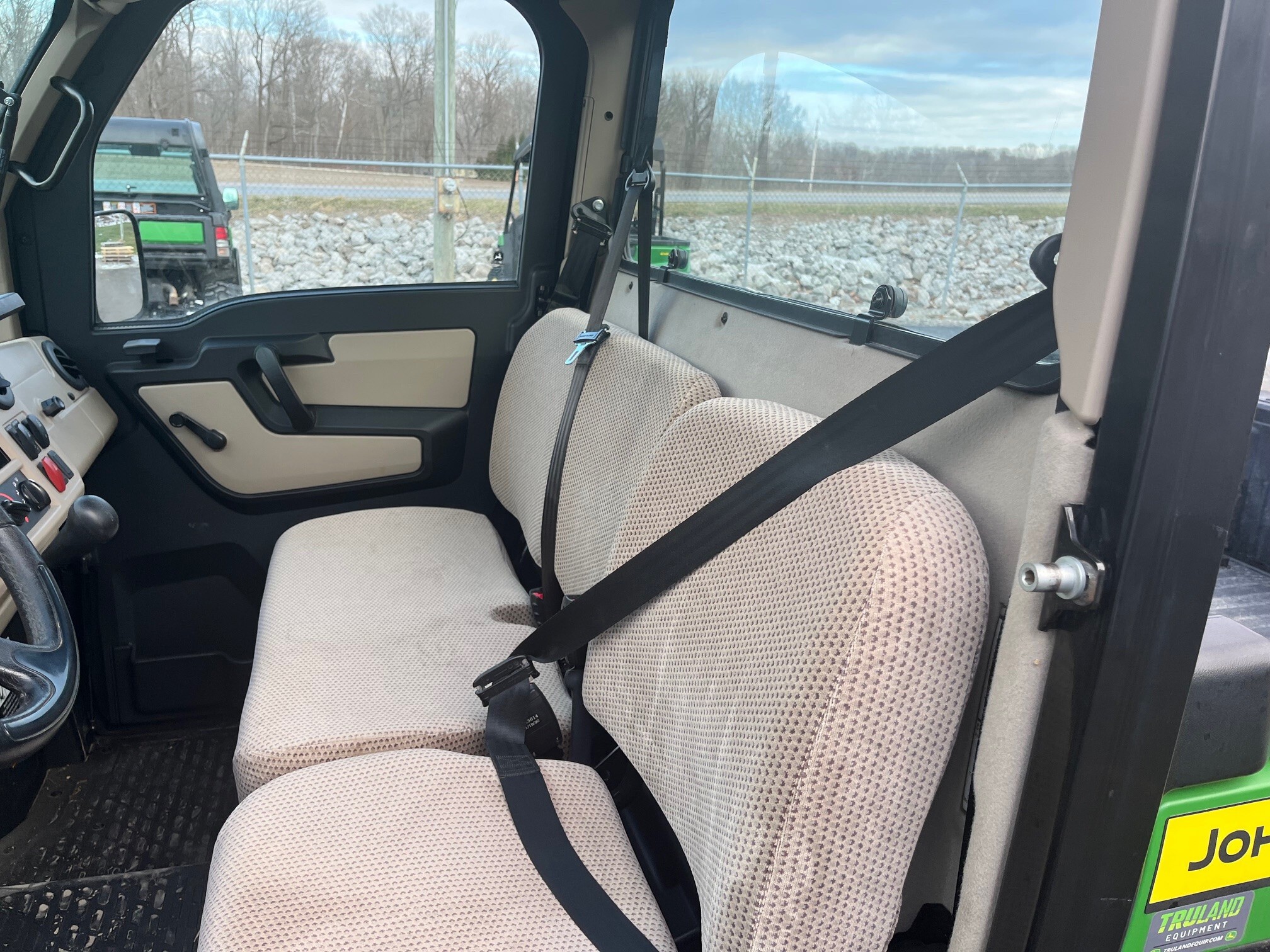 2021 John Deere XUV 835R Image 8
