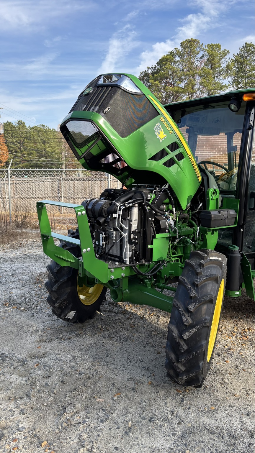 2025 John Deere 5060E Image 9
