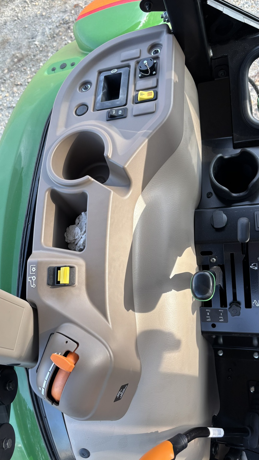2025 John Deere 5060E Image 16