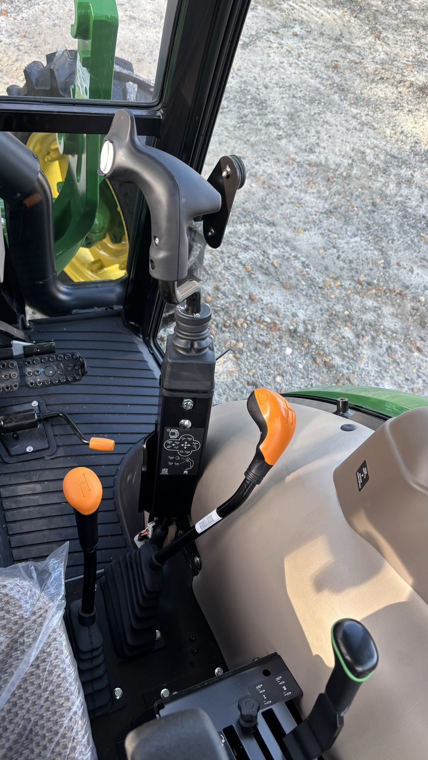 2025 John Deere 5060E Image 20