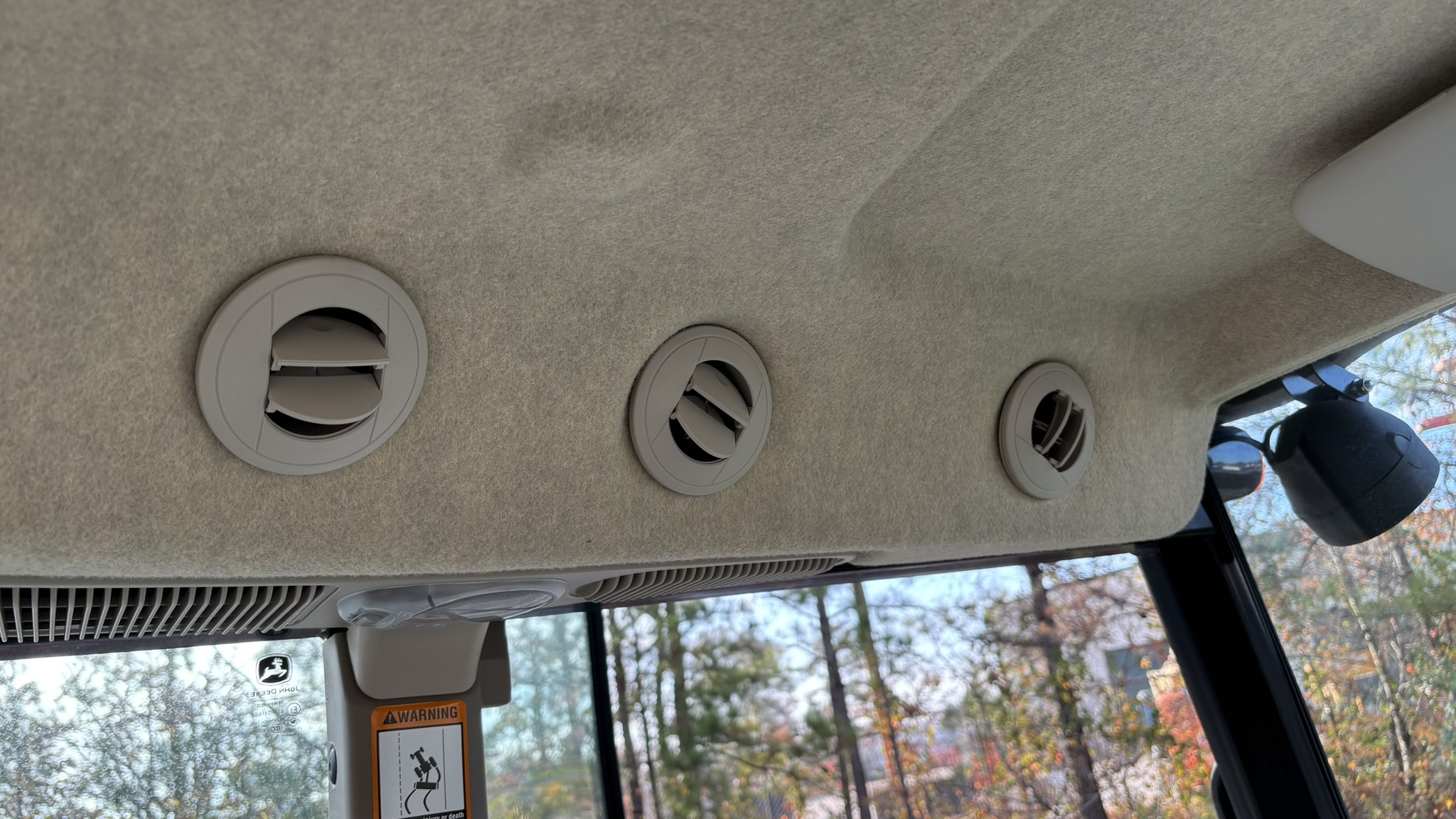 2025 John Deere 5060E Image 19