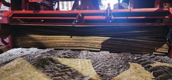 Photo of 2012 New Holland H7460