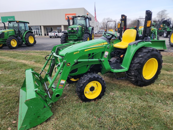 2024 John-Deere 3032E