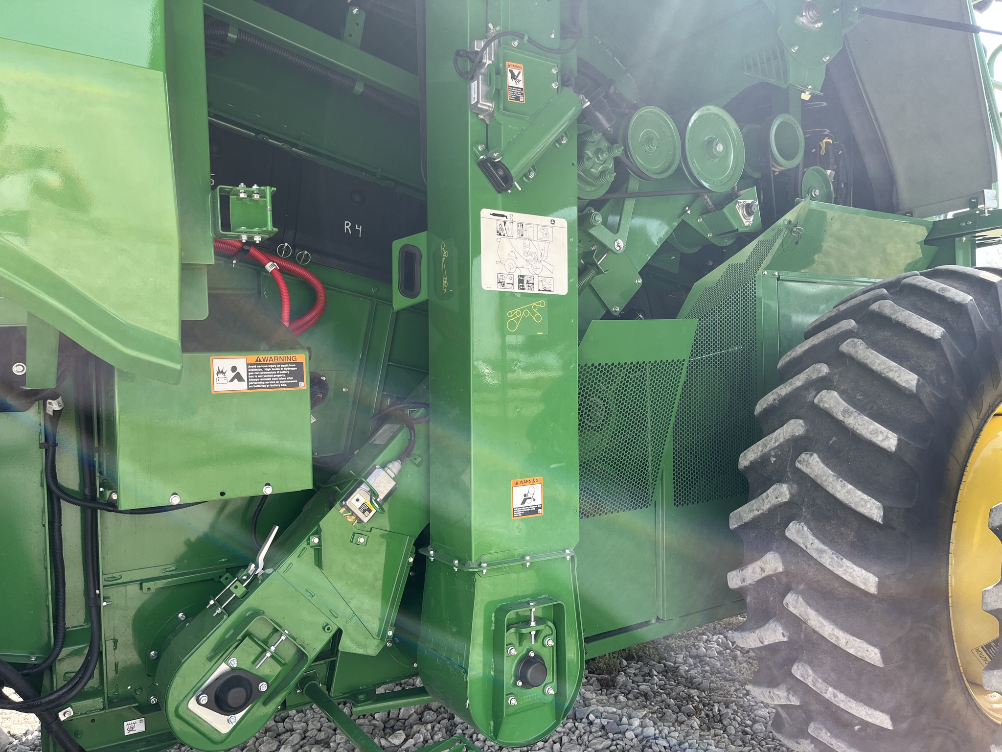  2022 John Deere S770 at Heritage Tractor in Seneca, KS