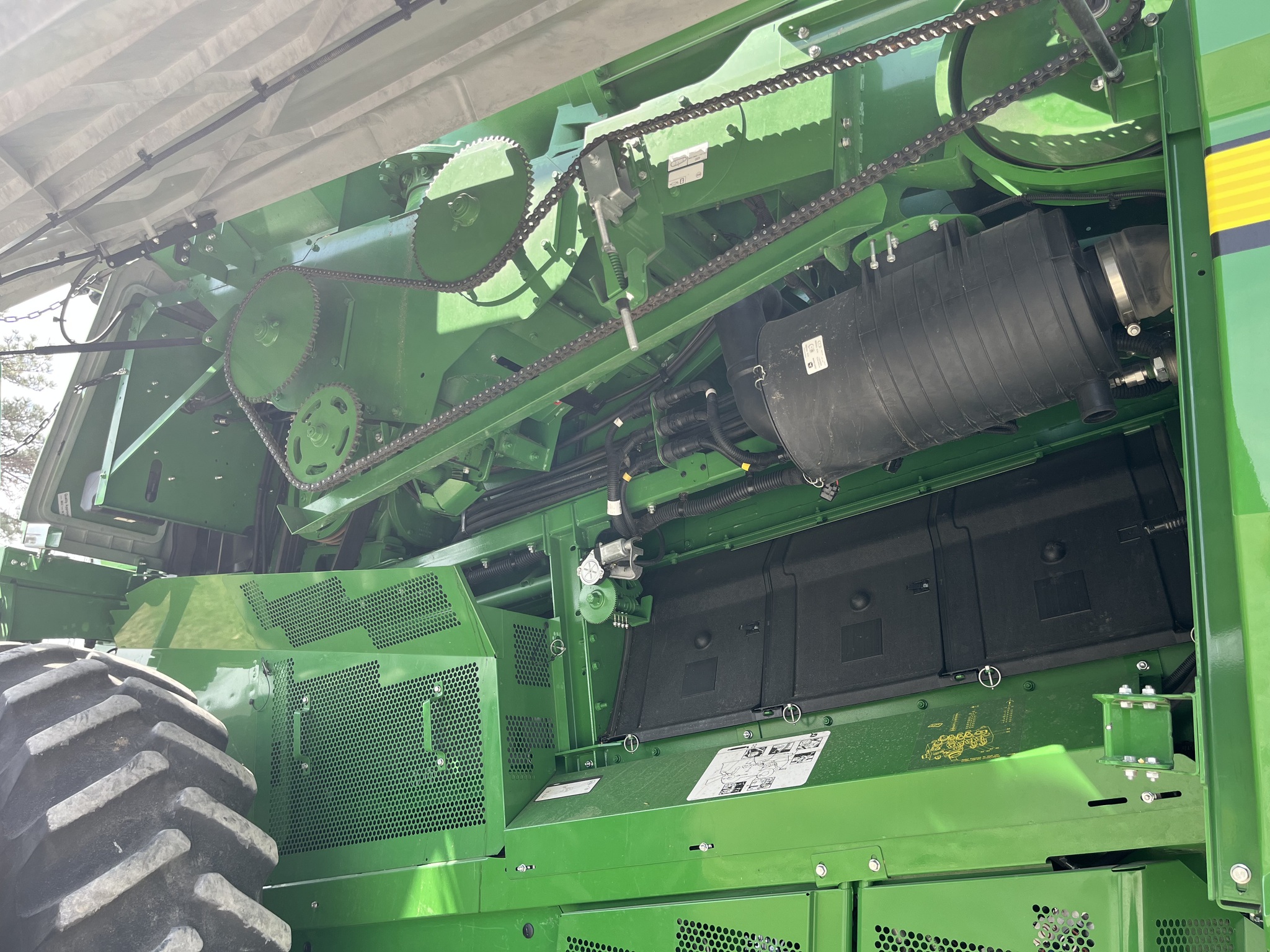  2022 John Deere S770 at Heritage Tractor in Seneca, KS