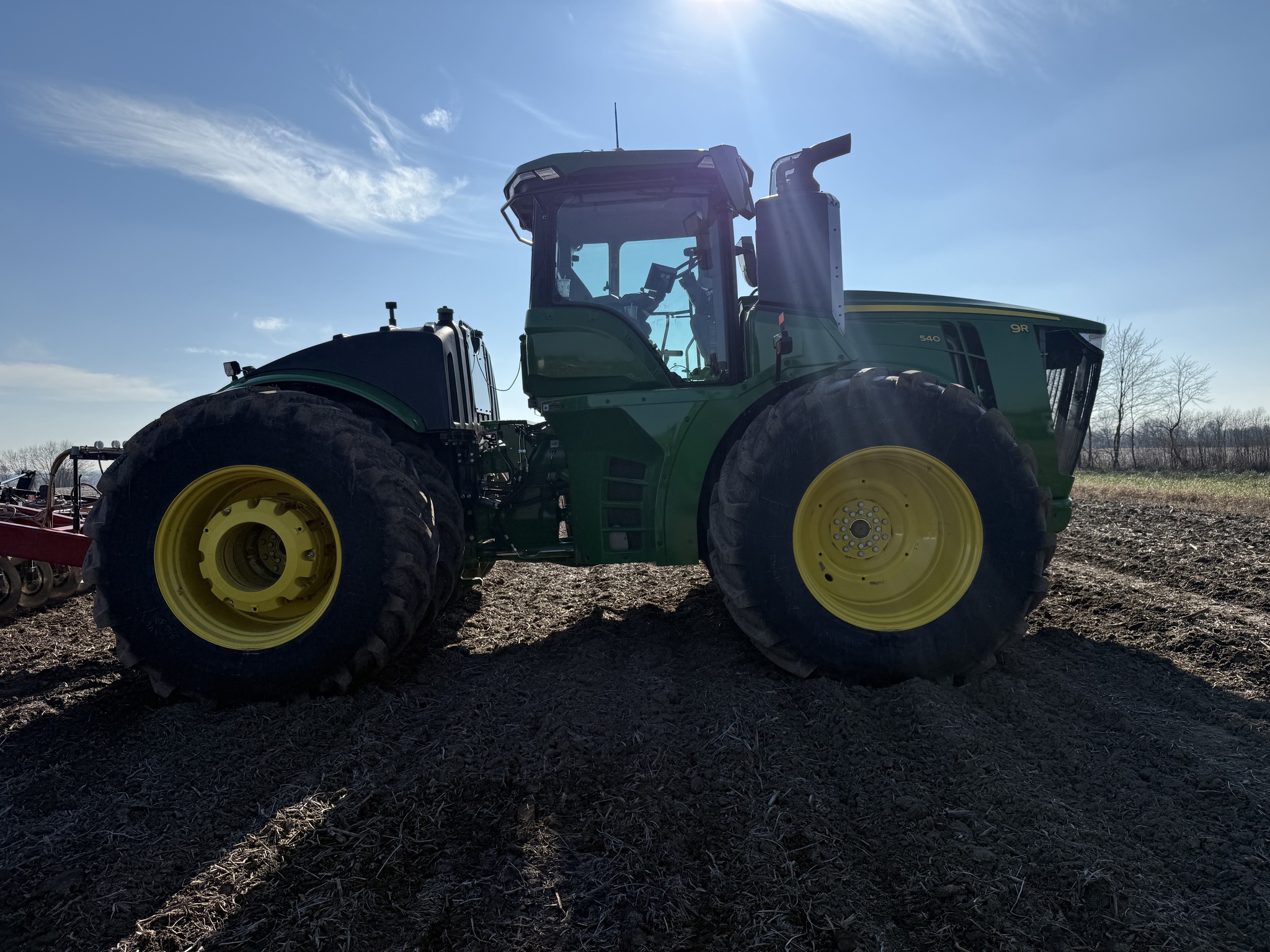  2025 John Deere 9R 540 at Heritage Tractor in Nevada, MO
