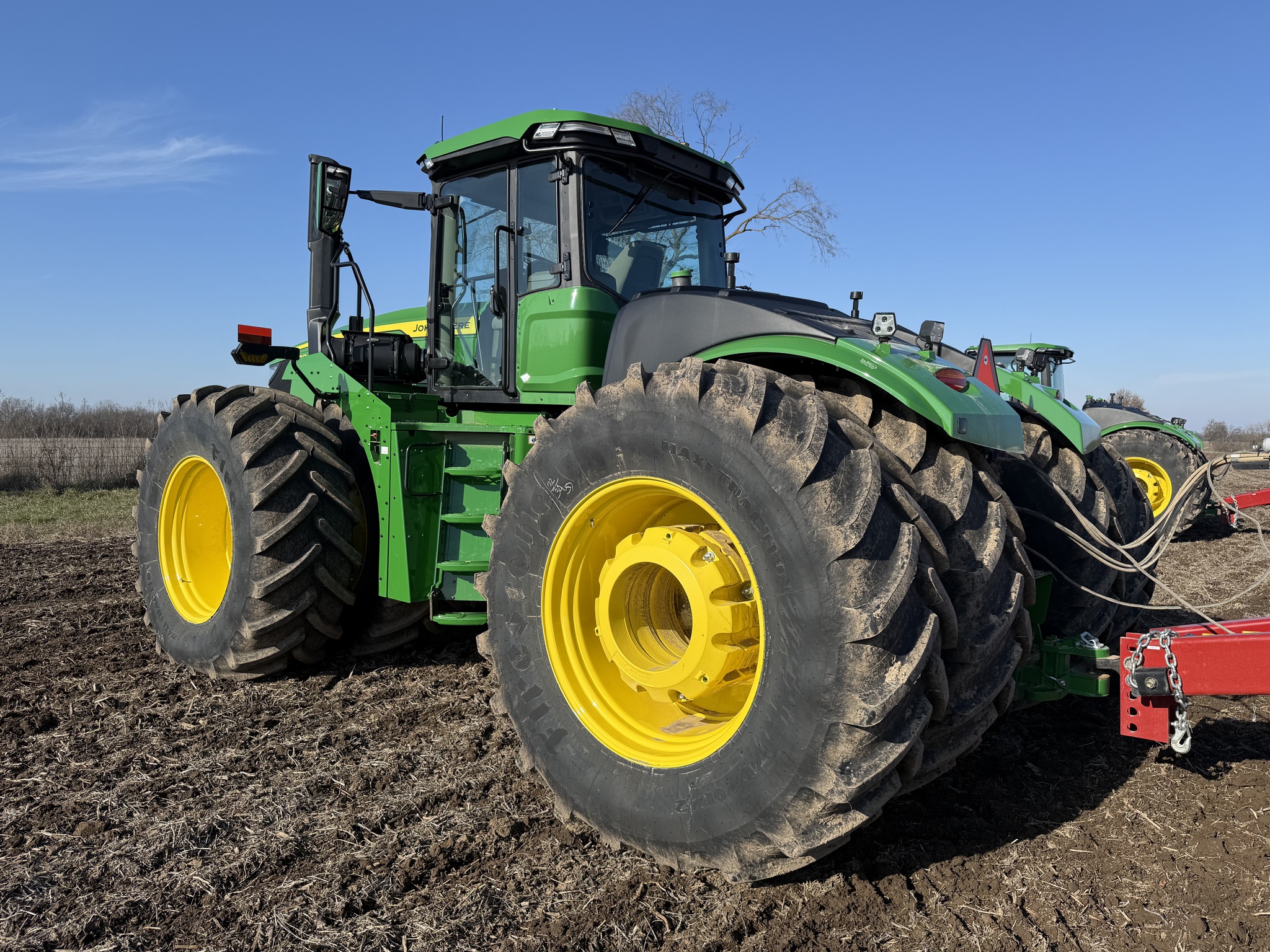  2025 John Deere 9R 540 at Heritage Tractor in Nevada, MO