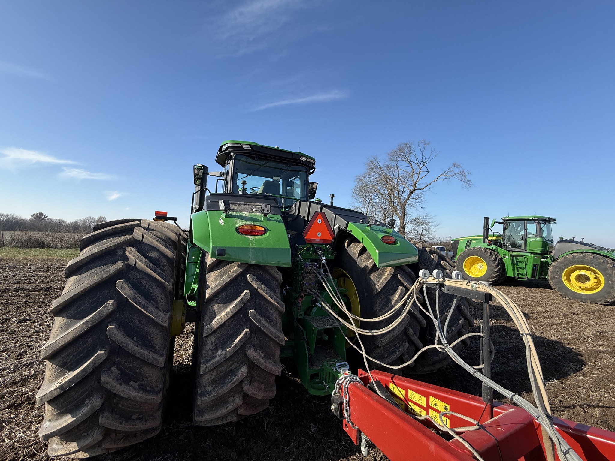  2025 John Deere 9R 540 at Heritage Tractor in Nevada, MO