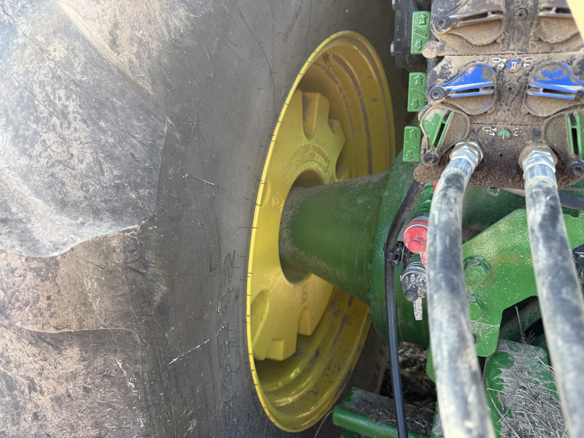  2025 John Deere 9R 540 at Heritage Tractor in Nevada, MO