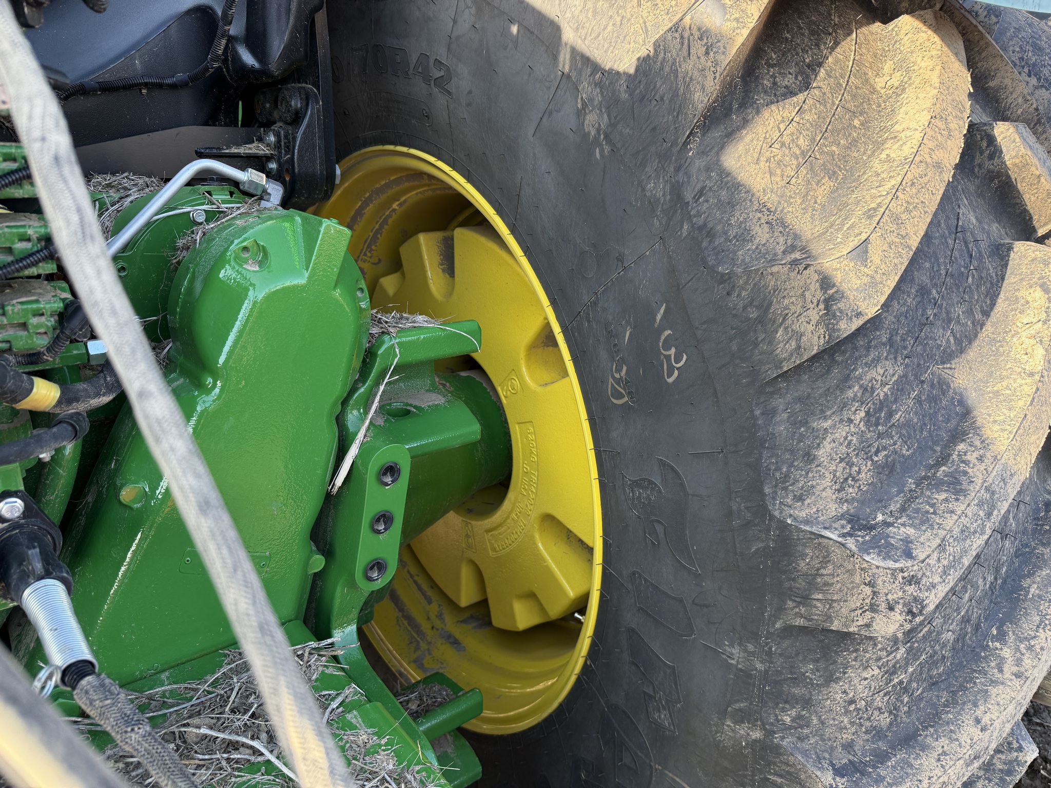  2025 John Deere 9R 540 at Heritage Tractor in Nevada, MO