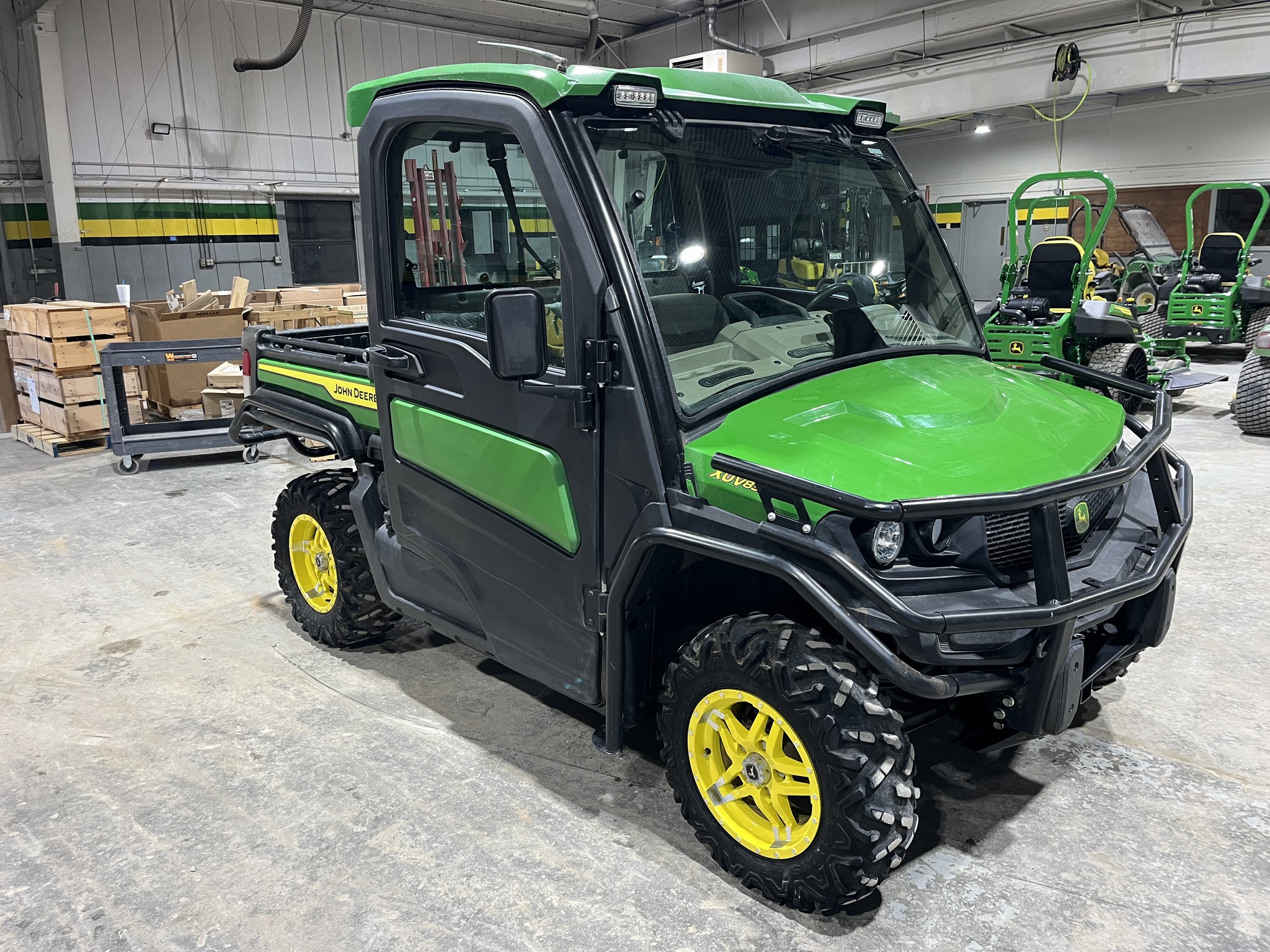  2022 John Deere XUV 835R at Heritage Tractor in Nevada, MO
