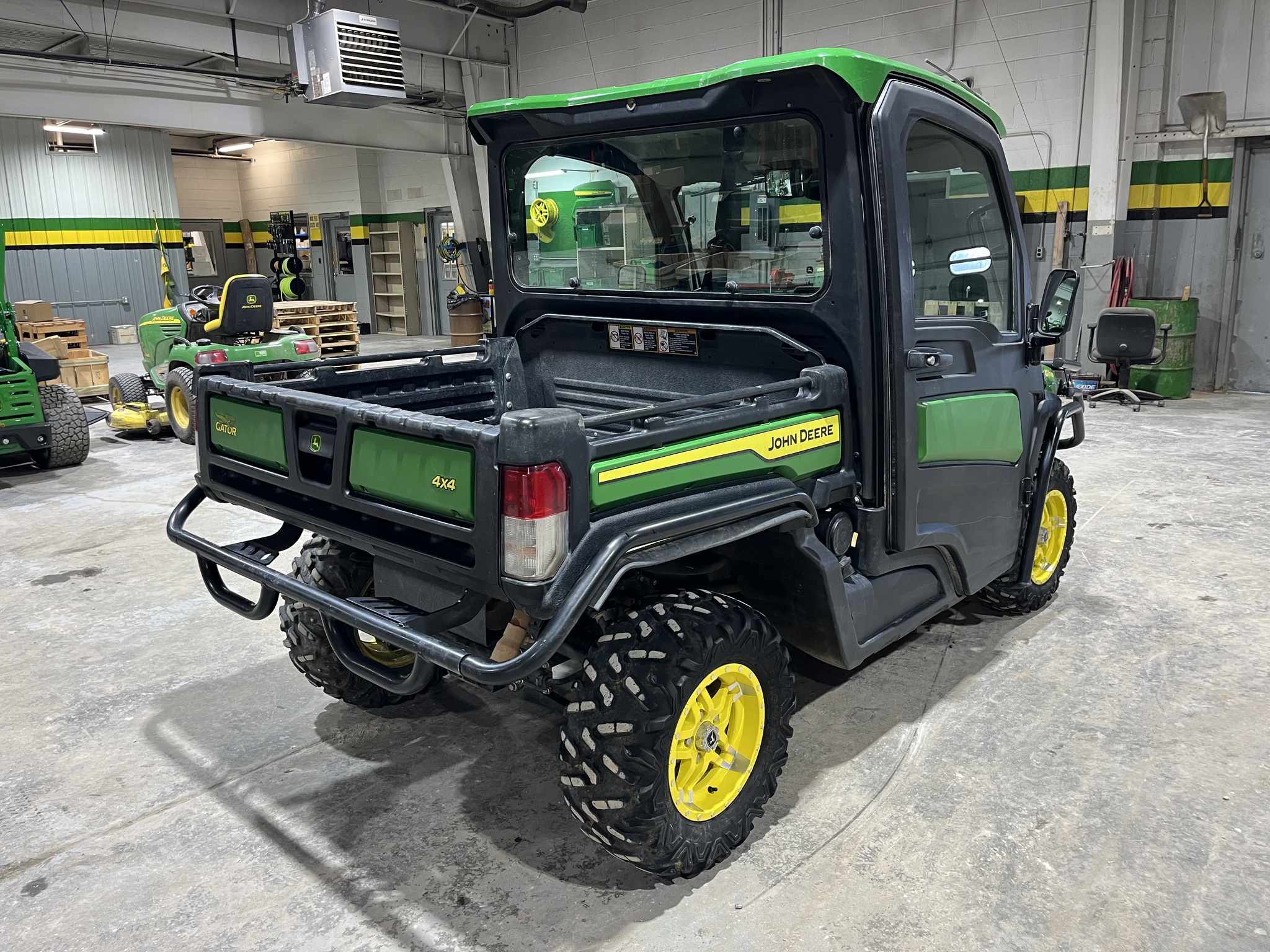  2022 John Deere XUV 835R at Heritage Tractor in Nevada, MO