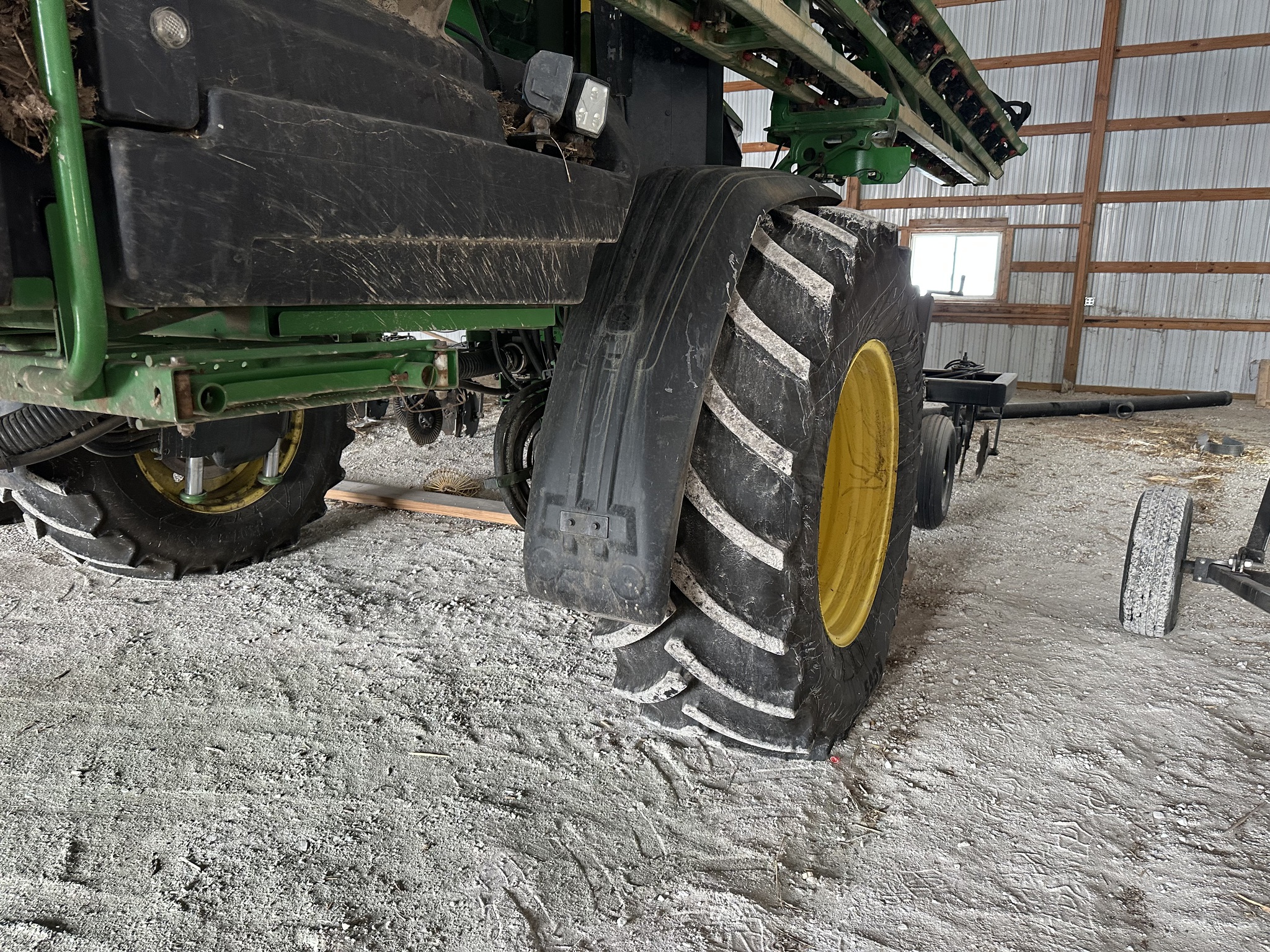  2022 John Deere 410R at Heritage Tractor in Galesburg, IL