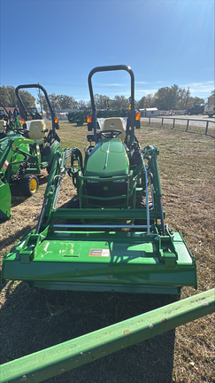 2025 John Deere 1025R Photo 2