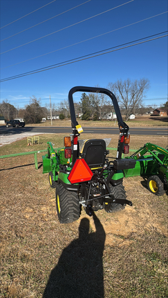 2025 John Deere 1025R Photo 3