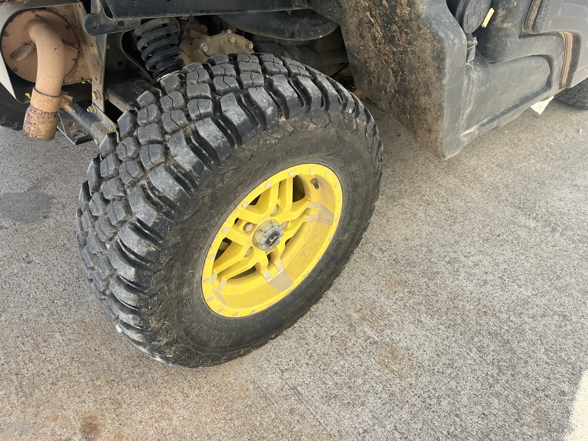  2023 John Deere XUV 835M at Heritage Tractor in West Plains, MO