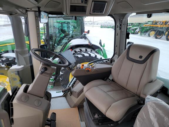 2025 John Deere 8R 280 - Photo11