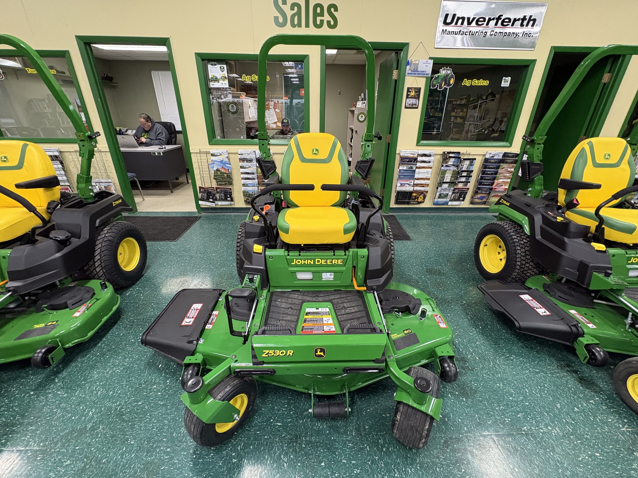 2026 John Deere Z530R Image 1